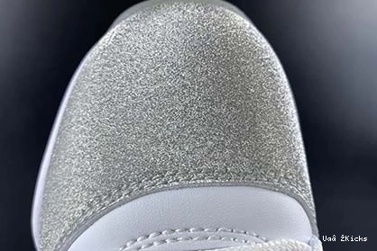 Silver” Trendsetting Jordan 703 “Metallic WMNS 11 Air AH0715-100 1011